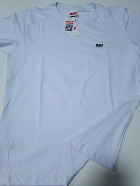 Levis 20241123 204019 Scaled